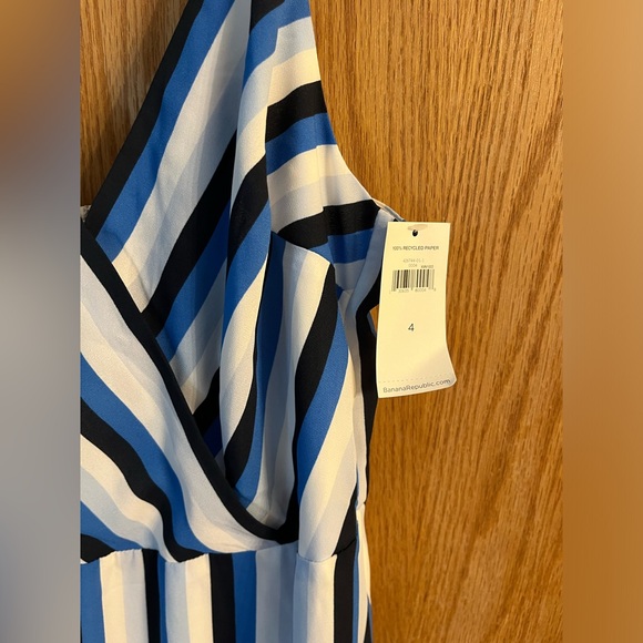 NWT Banana Republic Stripe Tiered Maxi Dress Blue Black White  SIZE 4 - Picture 3 of 9